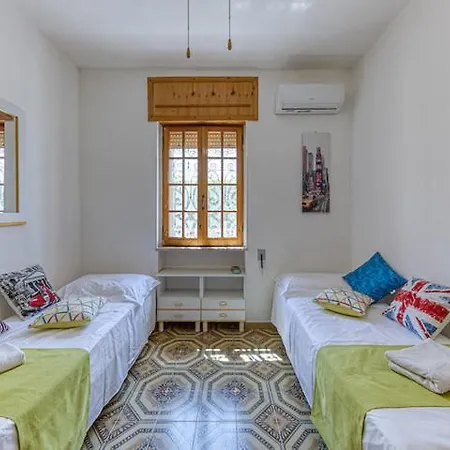 Holiday home Casa Cris
